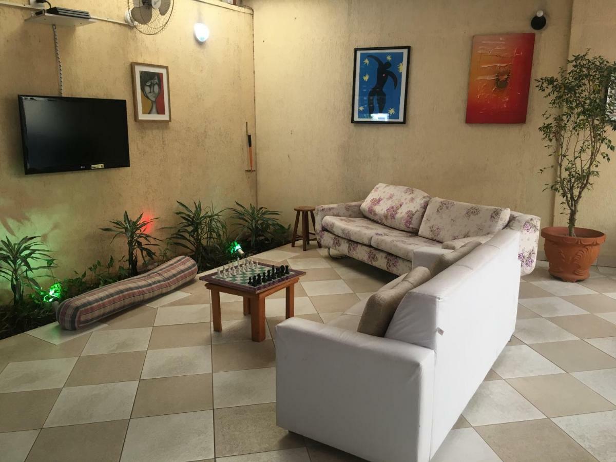 Praça Da árvore Albergue *